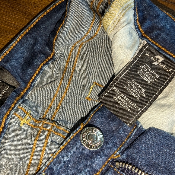 7 For All Mankind Denim Shorts | Kids 8 | Denim Blue - Picture 6 of 8